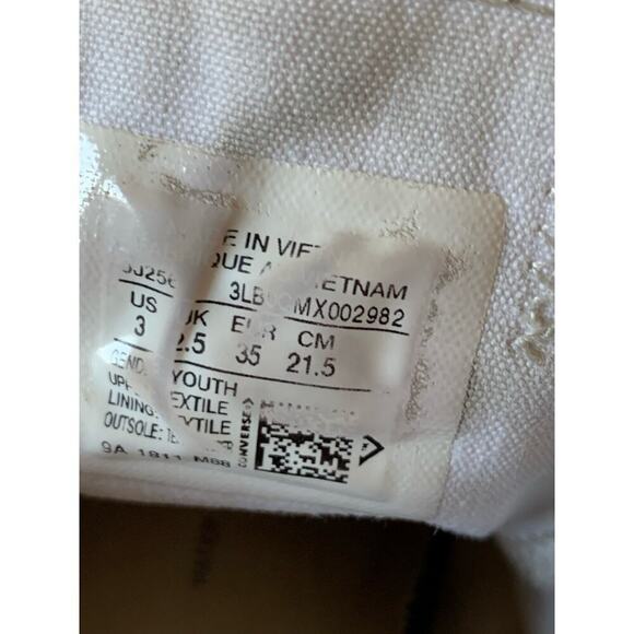 Converse All Star white lace up sneakers Youth size 3 - Picture 2 of 10